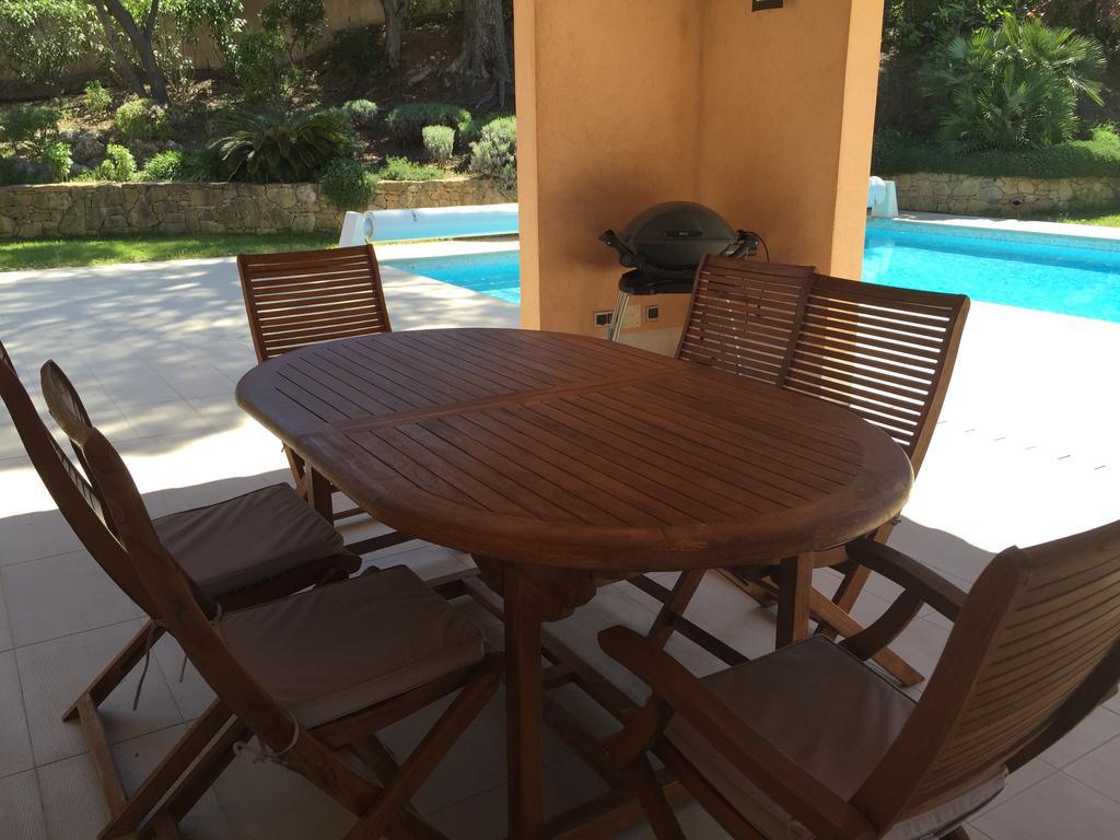 Belle A Raphael Dans Clos Prive * Saint-Raphael (Var)