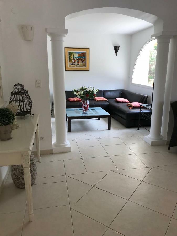 Belle A Raphael Dans Clos Prive * Saint-Raphael (Var)