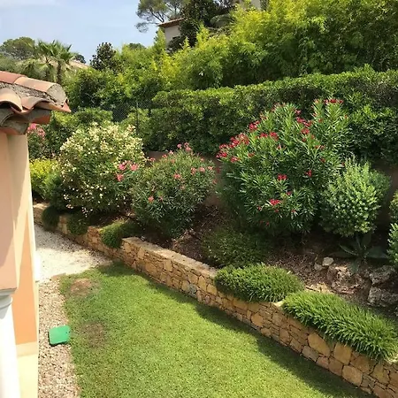Belle Villa A Saint Raphael Dans Clos Prive Exterior photo