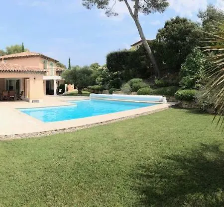 Belle Villa A Saint Raphael Dans Clos Prive Exterior photo